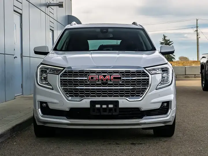 GMC Terrain 2022 photo 3