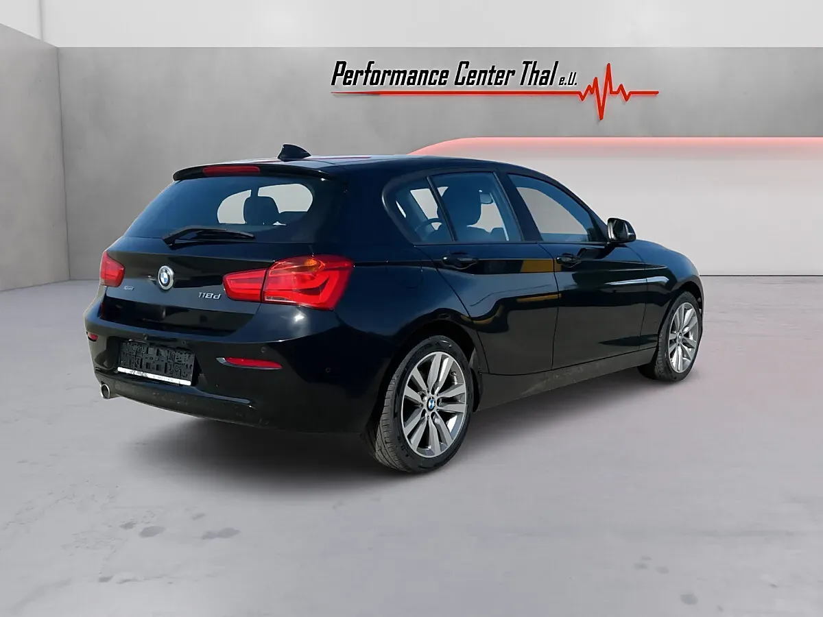 BMW 1 Series 2018 photo 3
