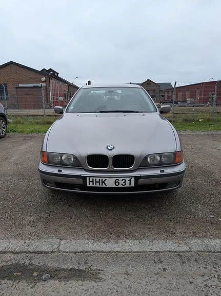 BMW 523I 1998 photo 4