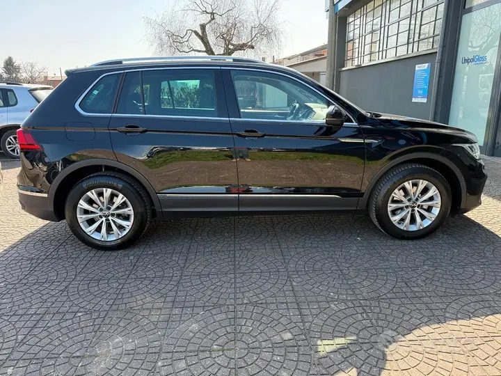 Volkswagen Tiguan 2023 photo 4