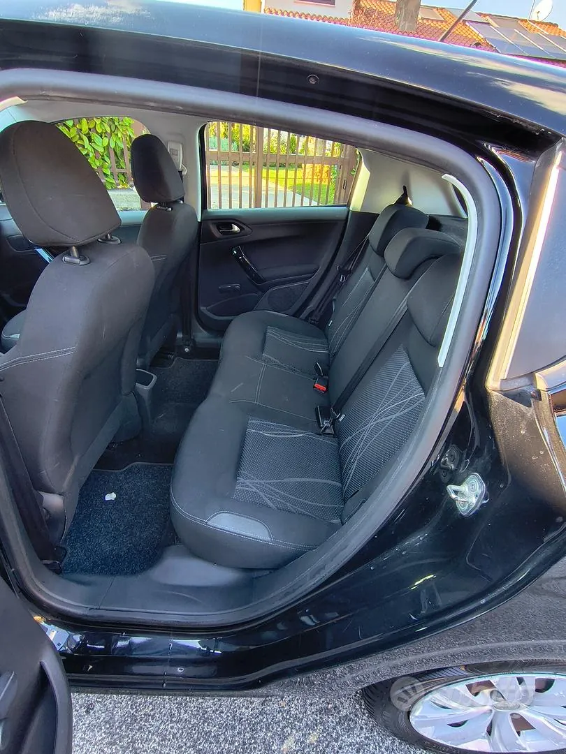 Peugeot 208 2014 photo 5