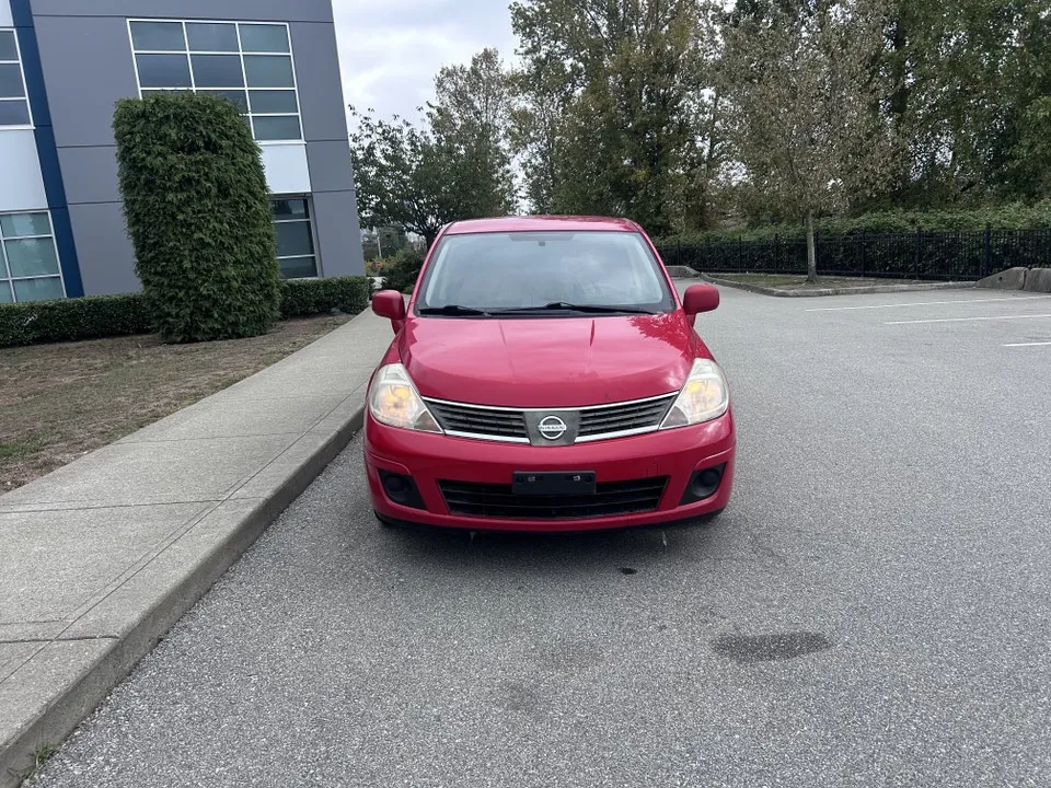 Nissan Versa 2009 photo 5