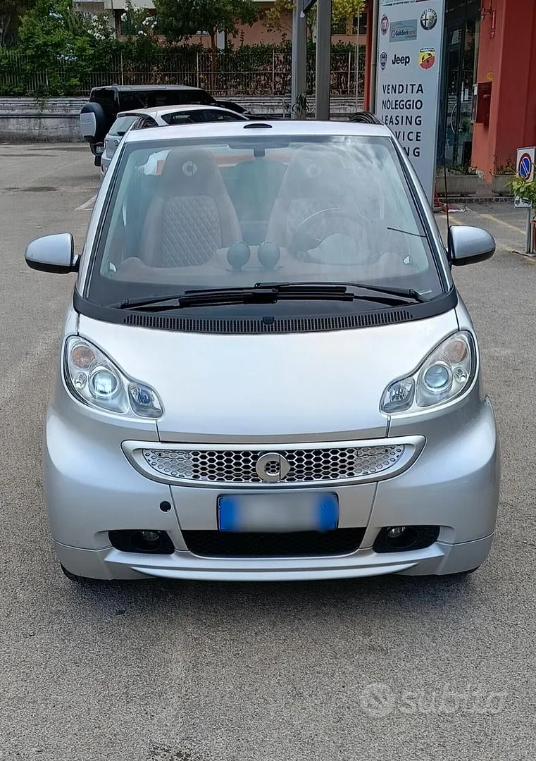Smart Fortwo 2011 photo 3