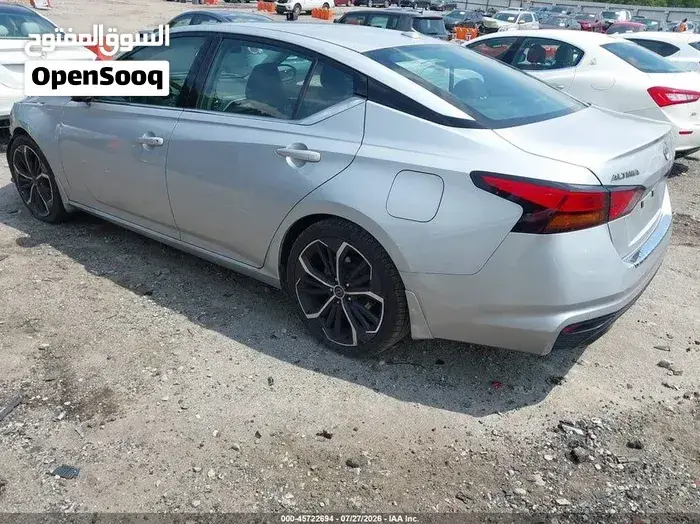 Nissan Altima 2023 photo 2