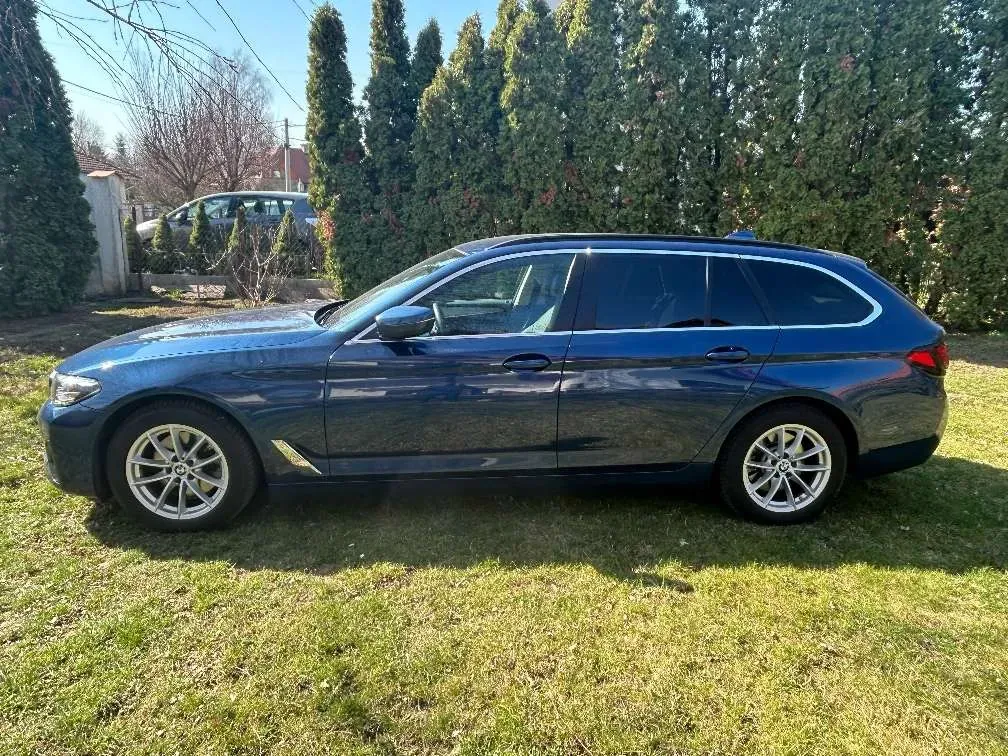 BMW 5 Series 2022 photo 2