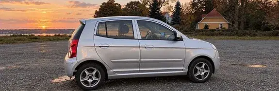 Kia Picanto 2008 photo 2