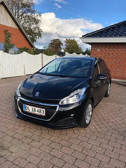 Peugeot 208