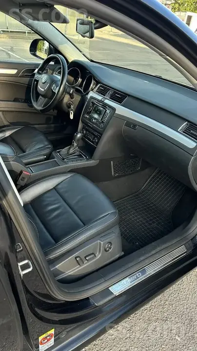 Skoda Superb 2013 photo 4