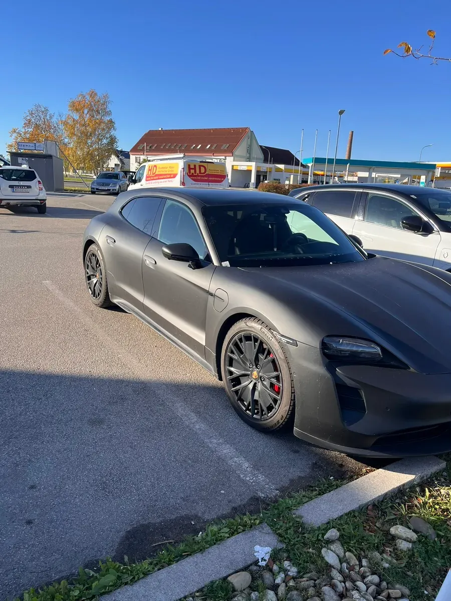 Porsche Taycan 2022 photo 2