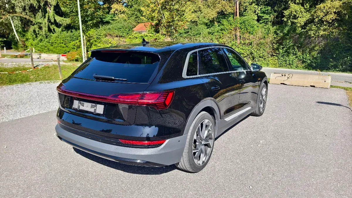 Audi E-Tron 2022 photo 3