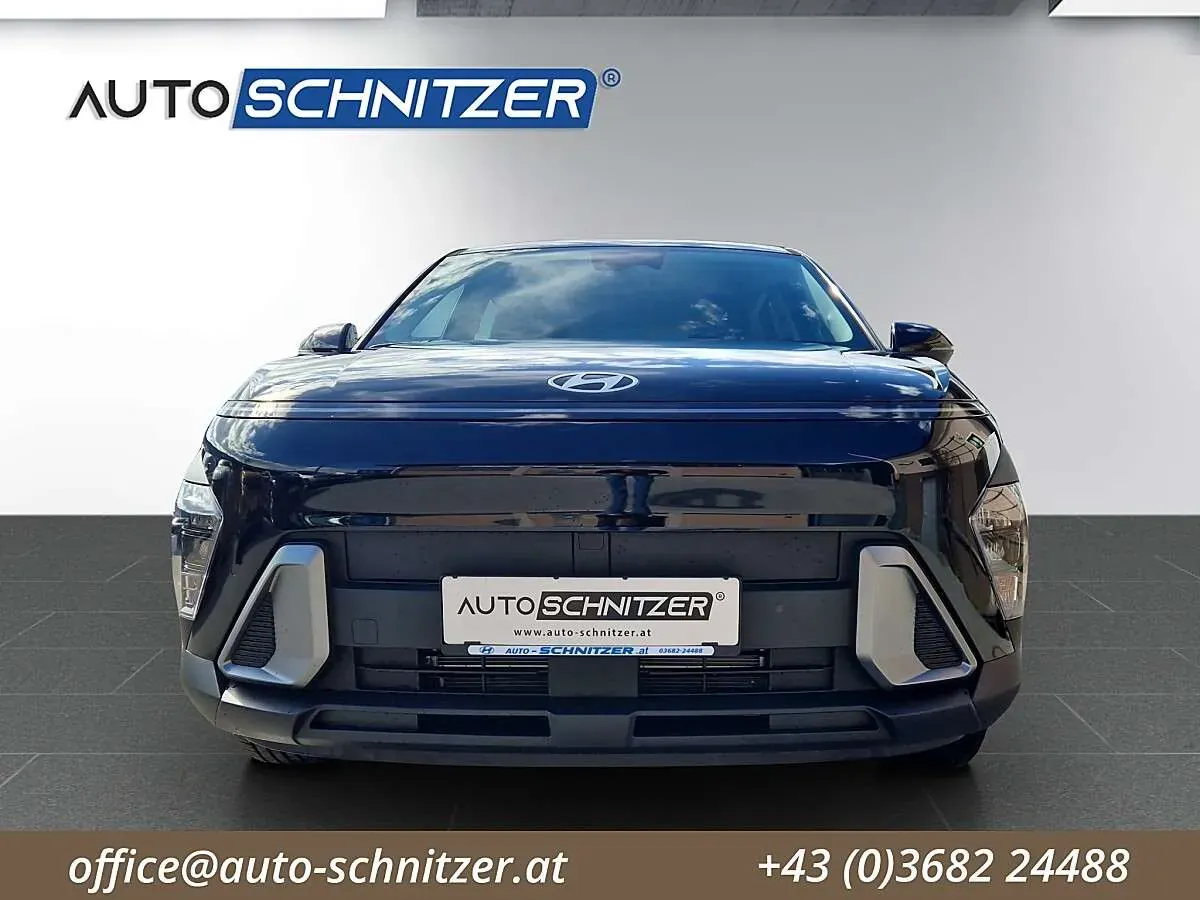Hyundai Kona photo 2