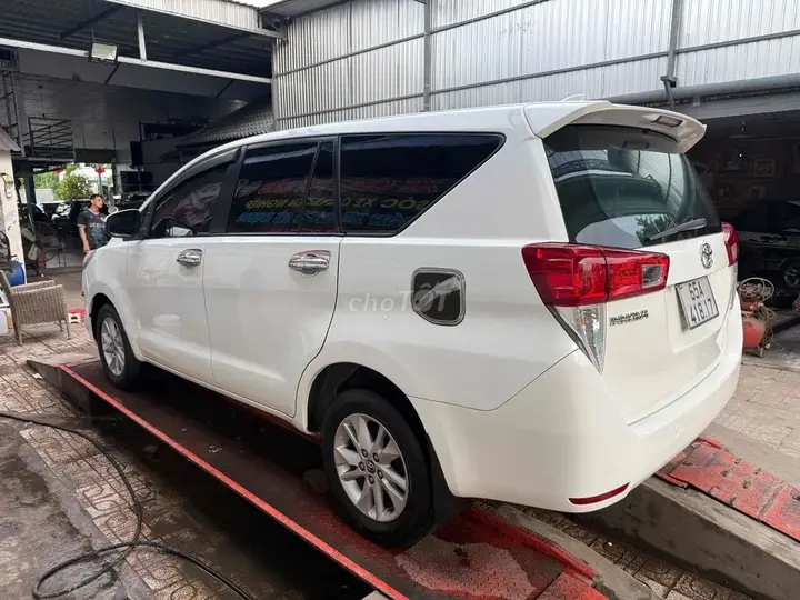 Toyota Innova 2018 photo 5
