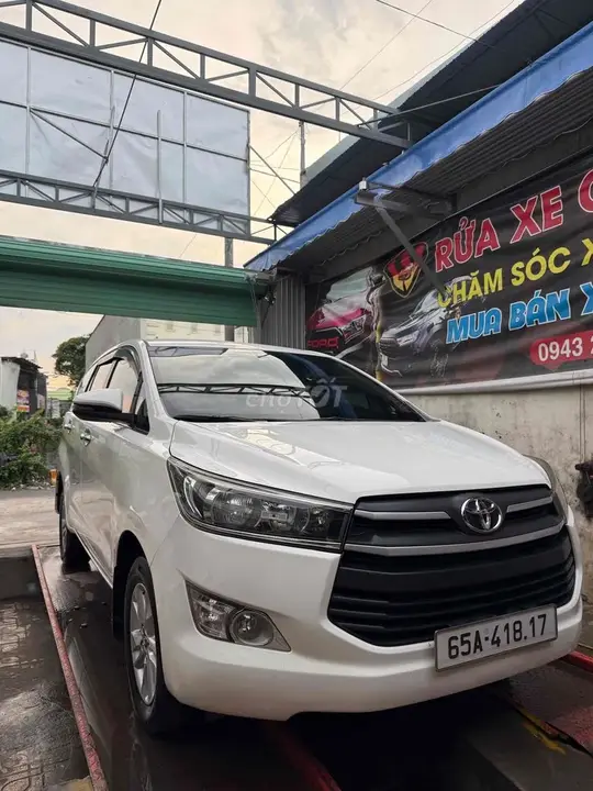 Toyota Innova 2018 photo 2