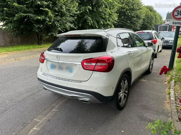 Mercedes-Benz Gla 2014 photo 2