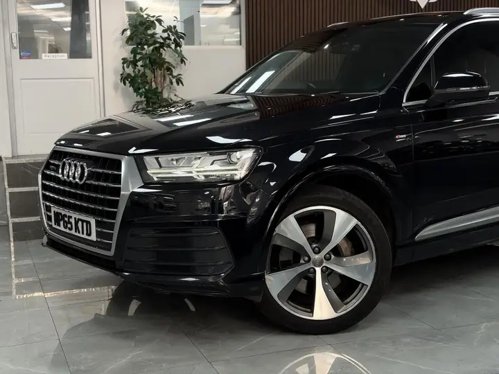 Audi Q7 2016 photo 5