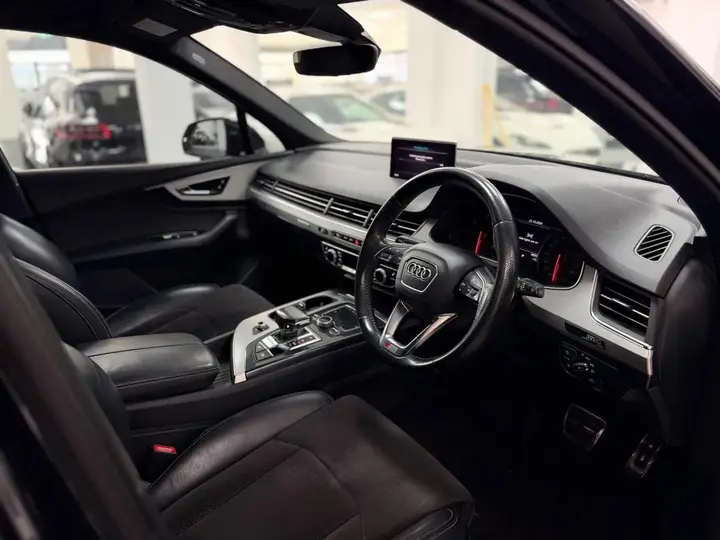Audi Q7 2016 photo 3