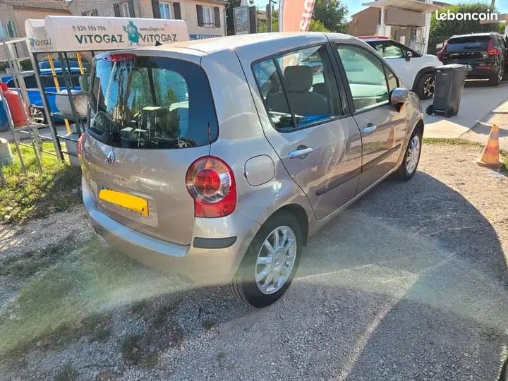 Renault Modus 2005 photo 3