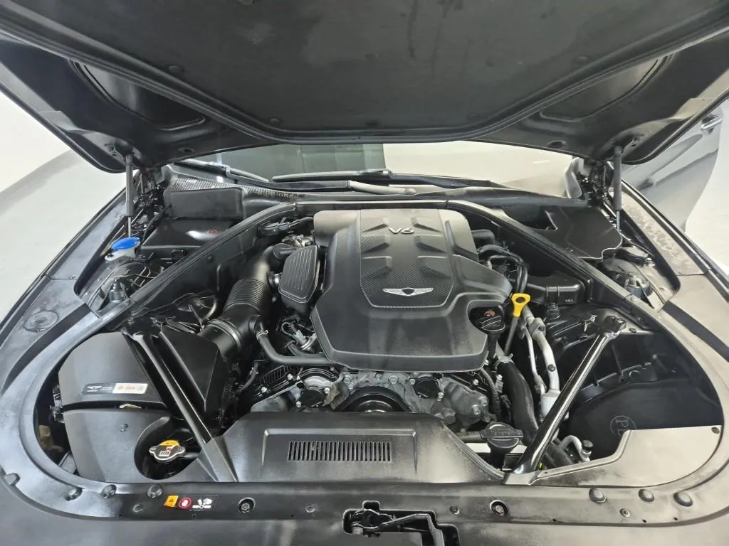 Genesis G80 2017 photo 5