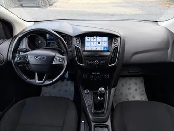 Ford Focus 2017 photo 2