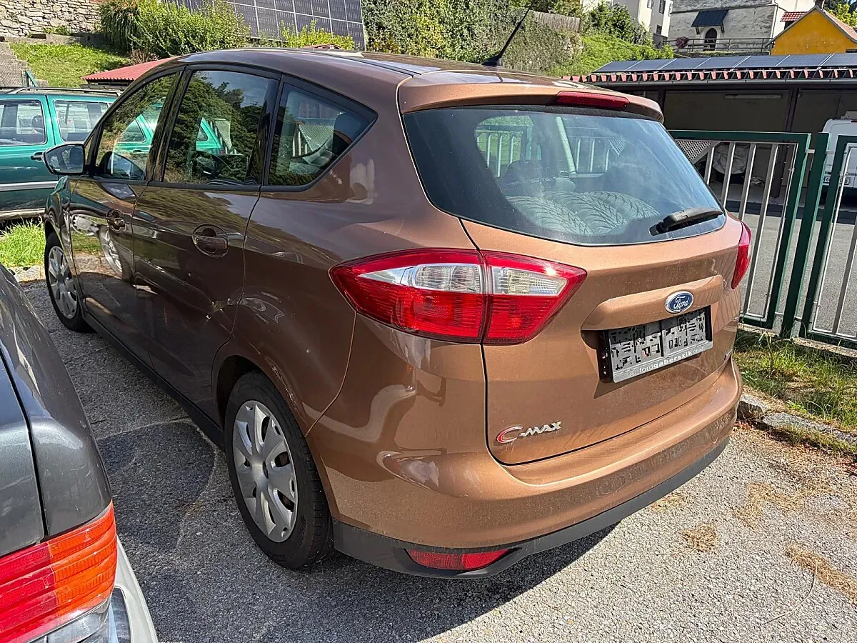 Ford C-Max 2013 photo 2