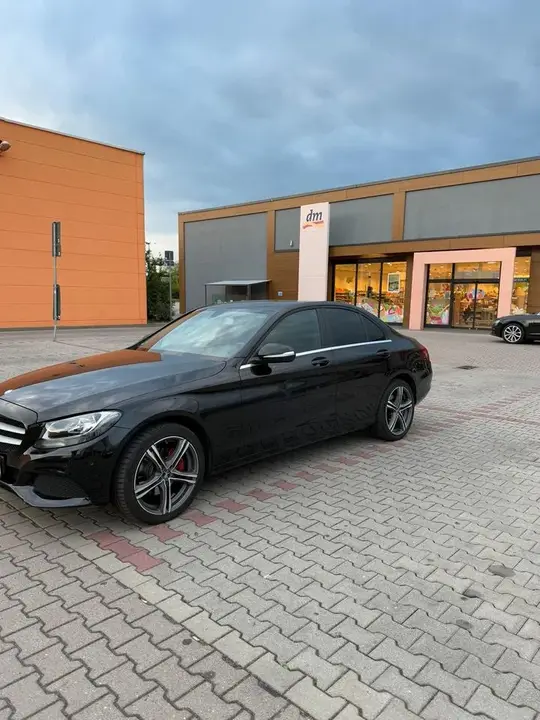 Mercedes-Benz C200