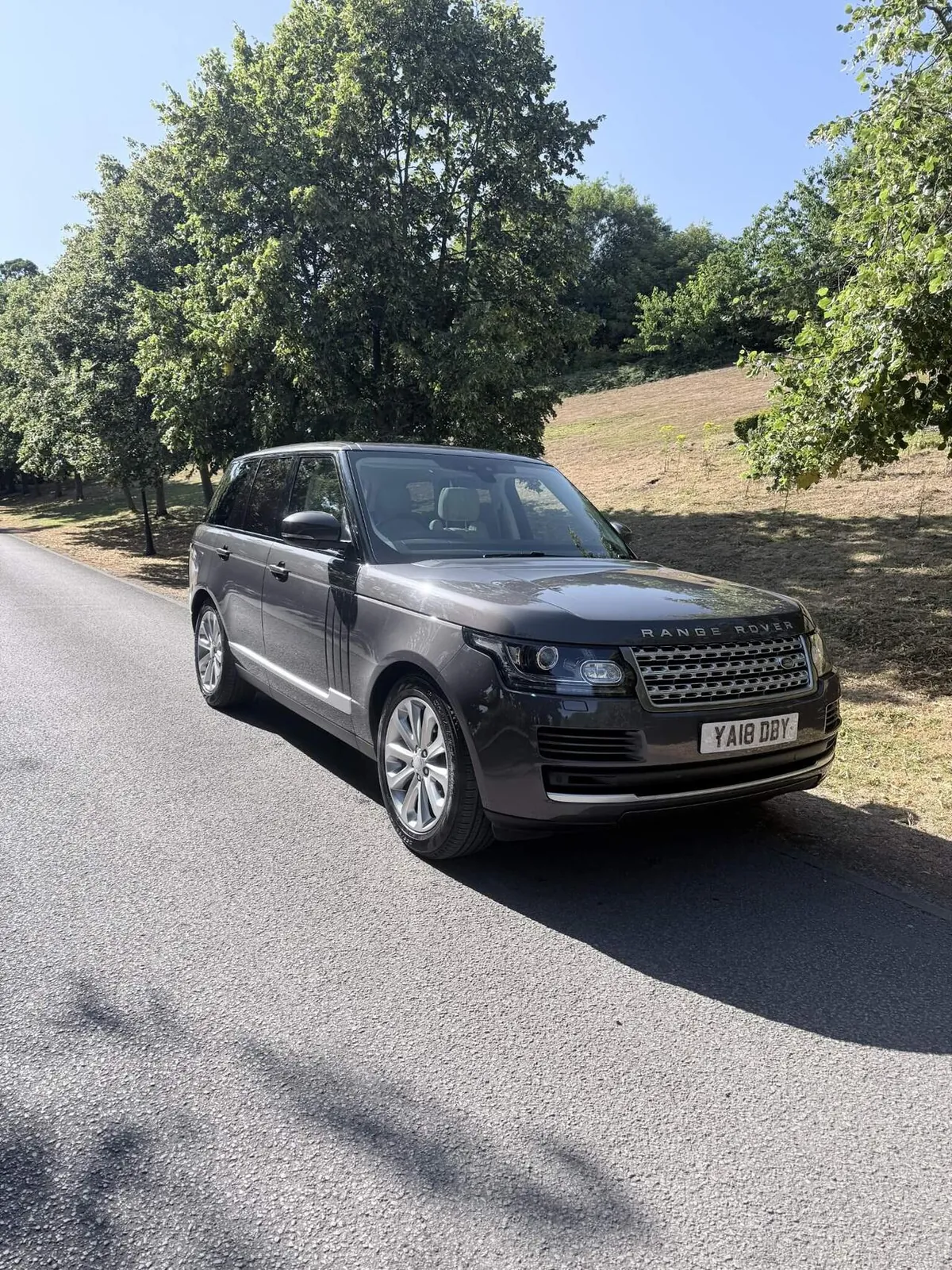 Land Rover Range Rover 2018 photo 2