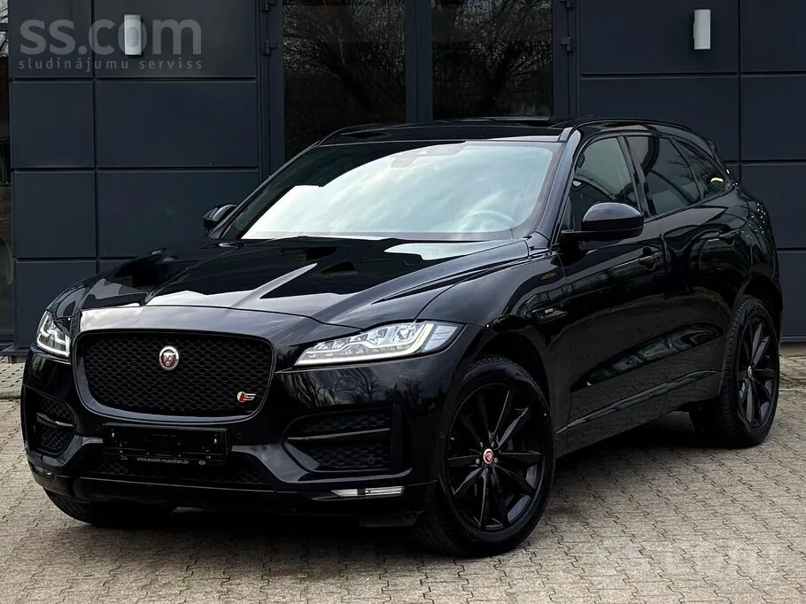 Jaguar F-Pace 2017 photo 2