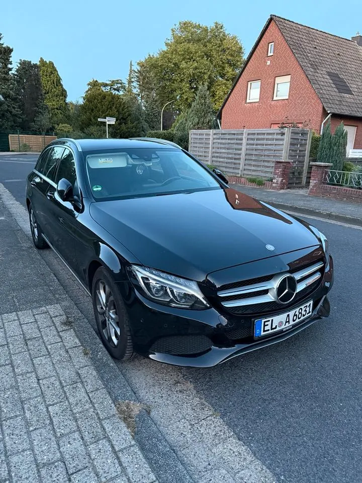 Mercedes-Benz C 220