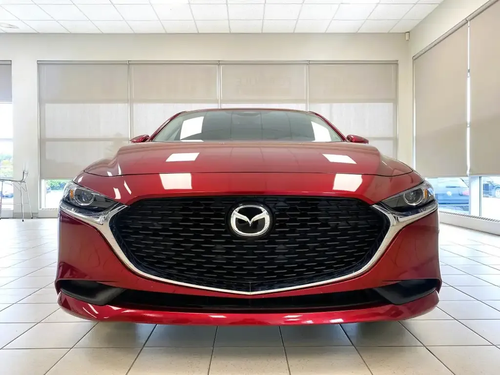 Mazda 3 2025 photo 2