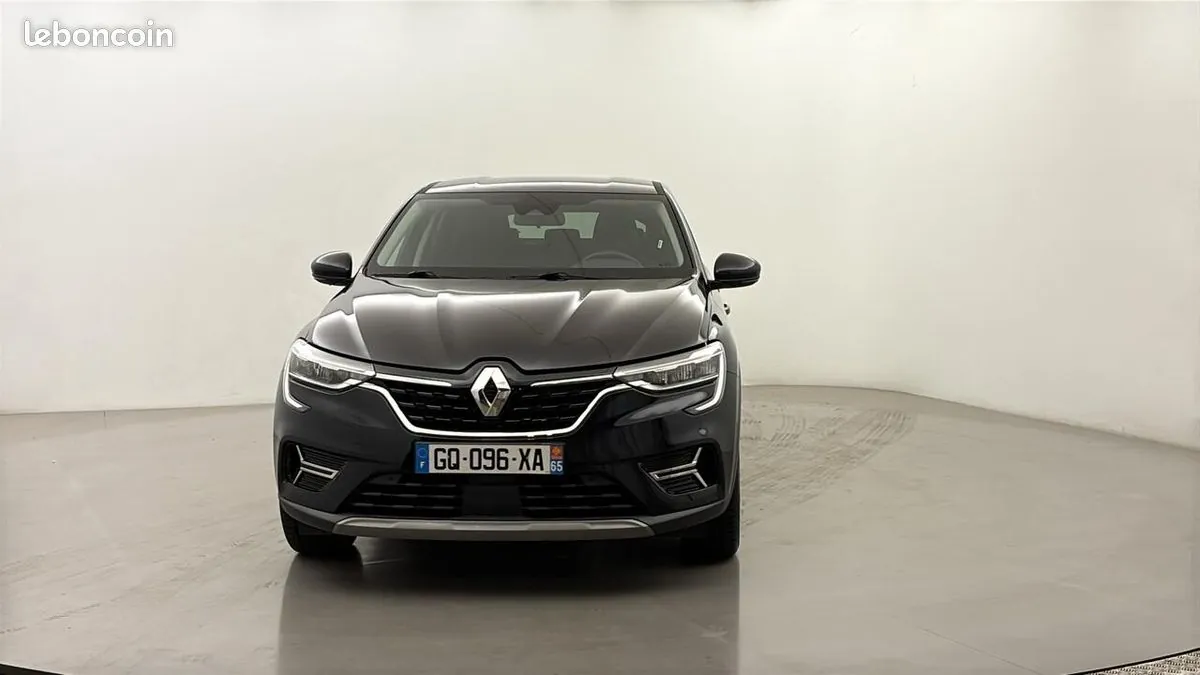 Renault Arkana 2023 photo 2