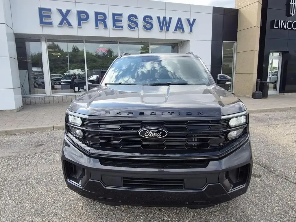 Ford Explorer 2026 photo 3