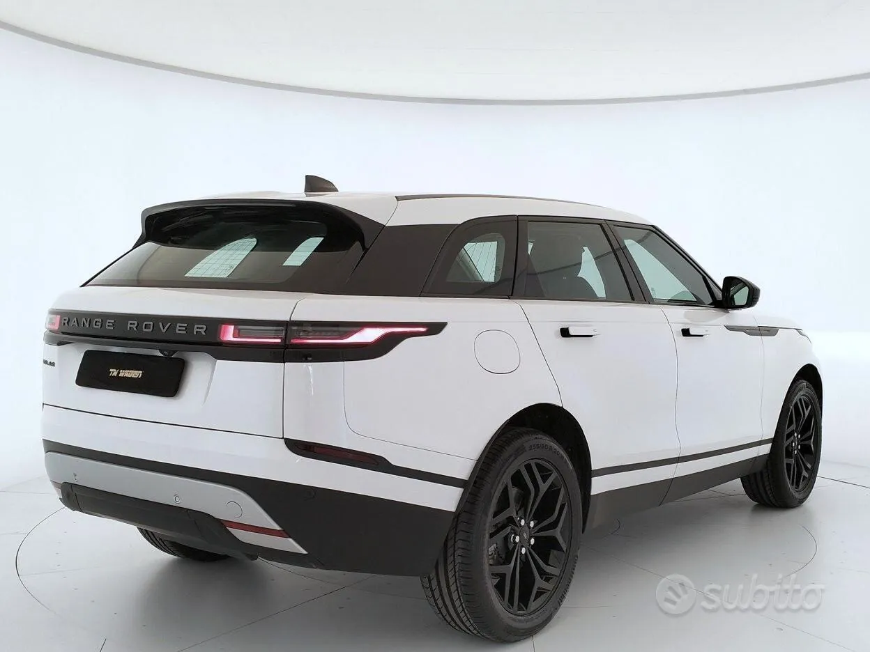 Land Rover Range Rover Velar 2024 photo 5