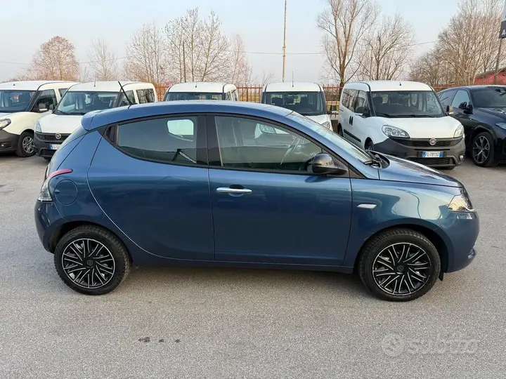 Lancia Ypsilon 2023 photo 4