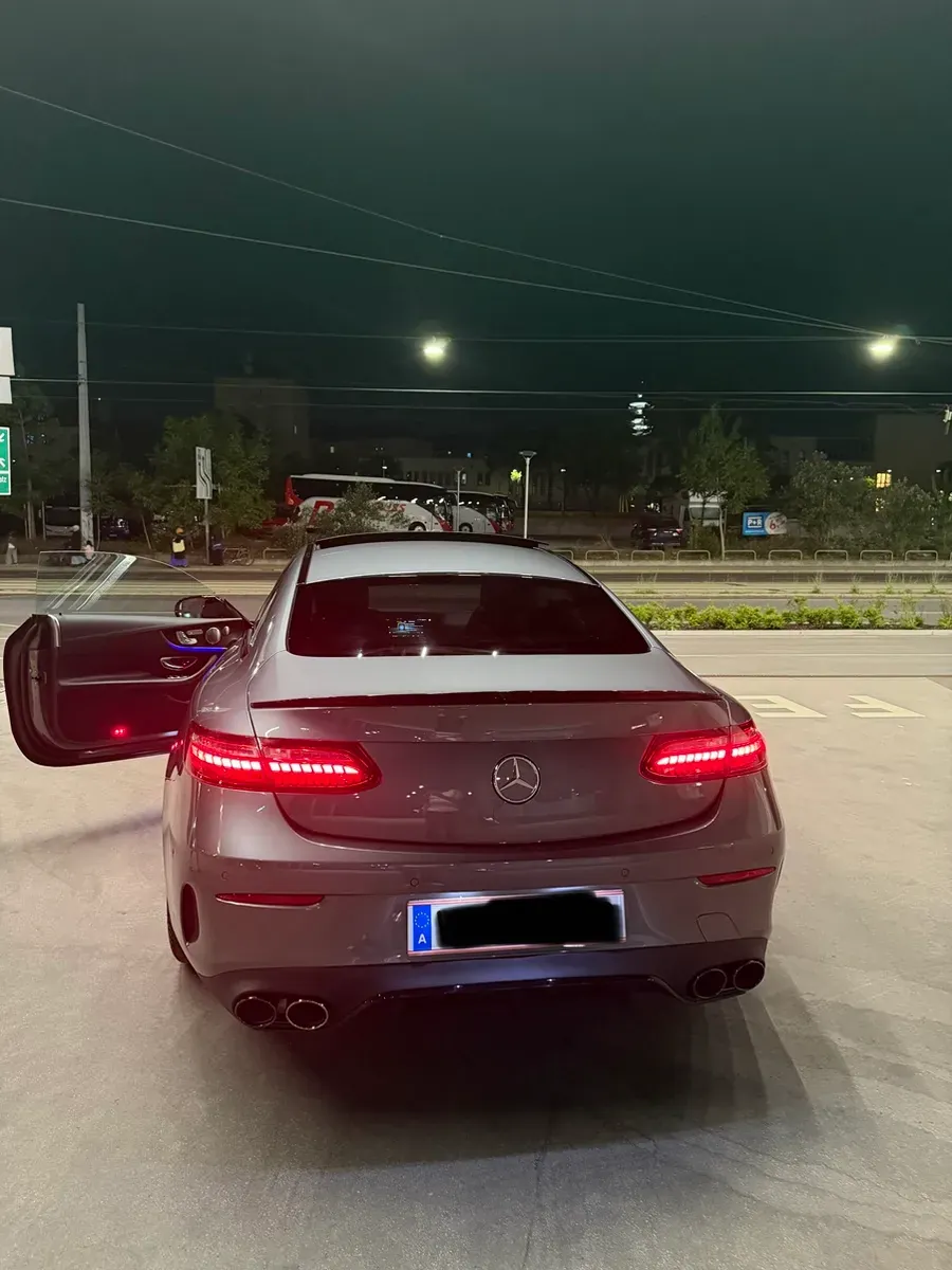 Mercedes-Benz E-Class 2022 photo 2