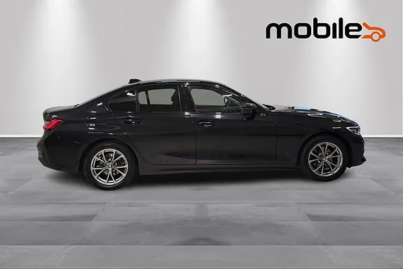 BMW 320D 2019 photo 2