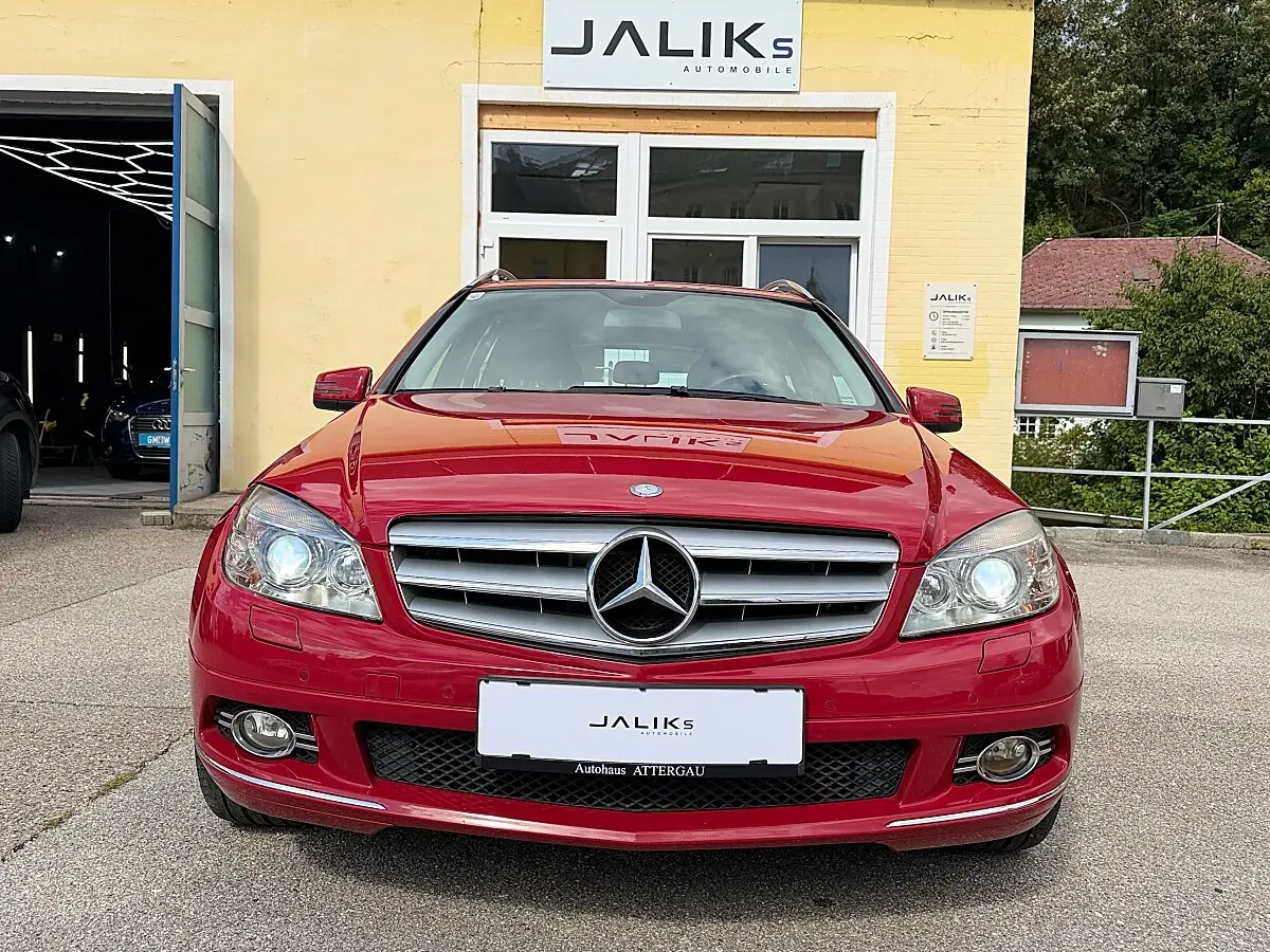 Mercedes-Benz C-Class 2010 photo 2