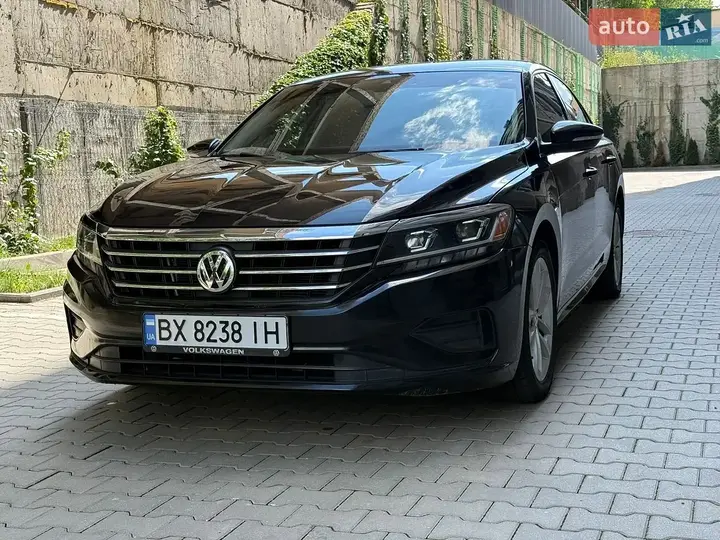Volkswagen Passat 2020 photo 2