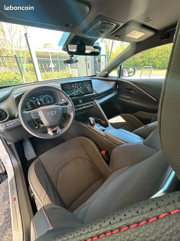 Toyota C-Hr 2024 photo 3