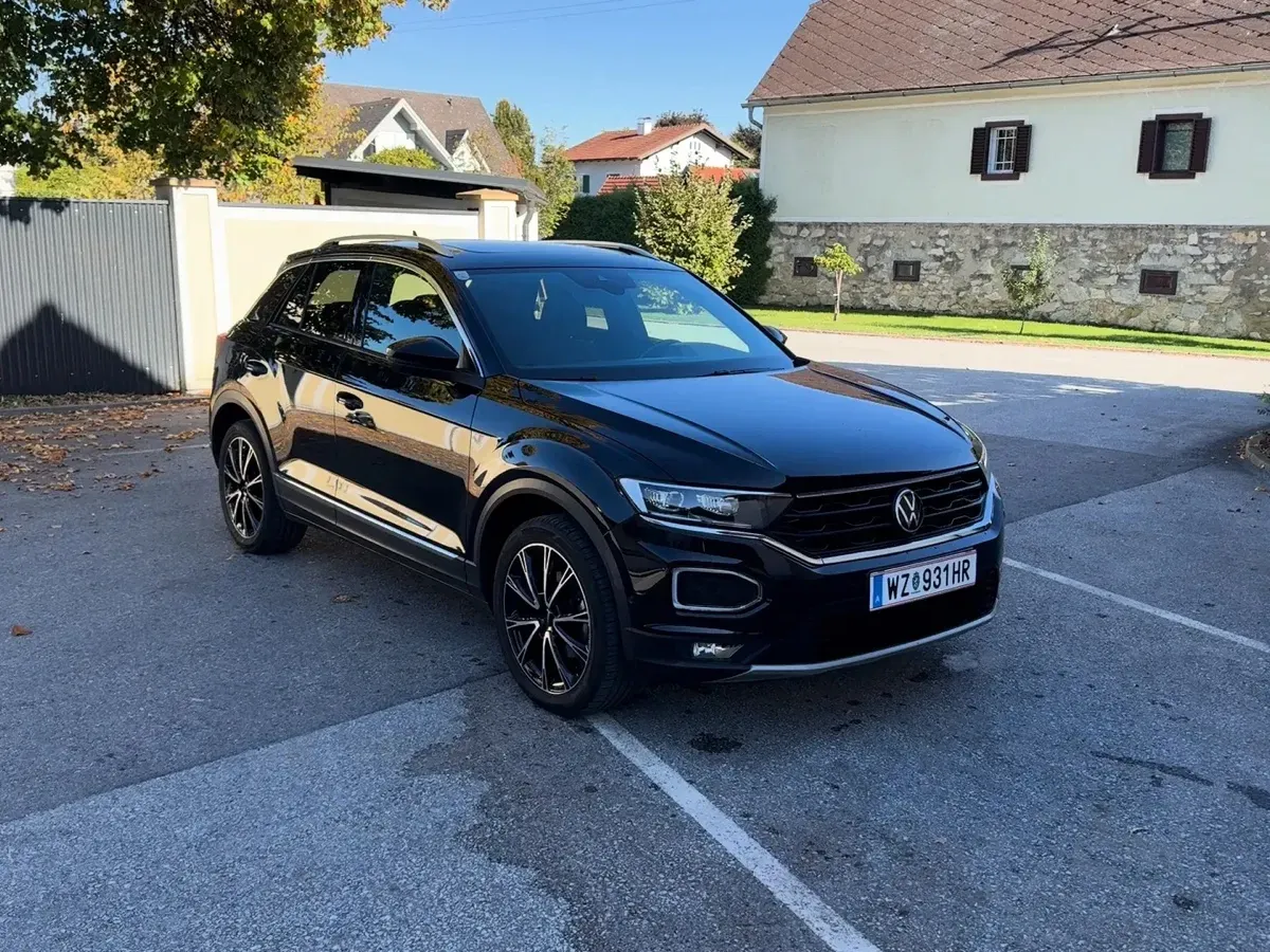 Volkswagen T-Roc 2020 photo 2