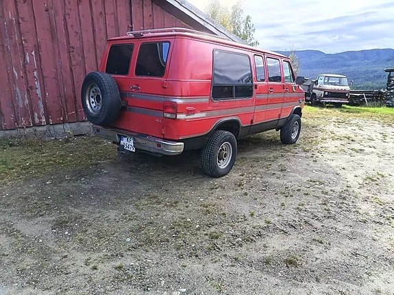 Chevrolet G30 1991 photo 2