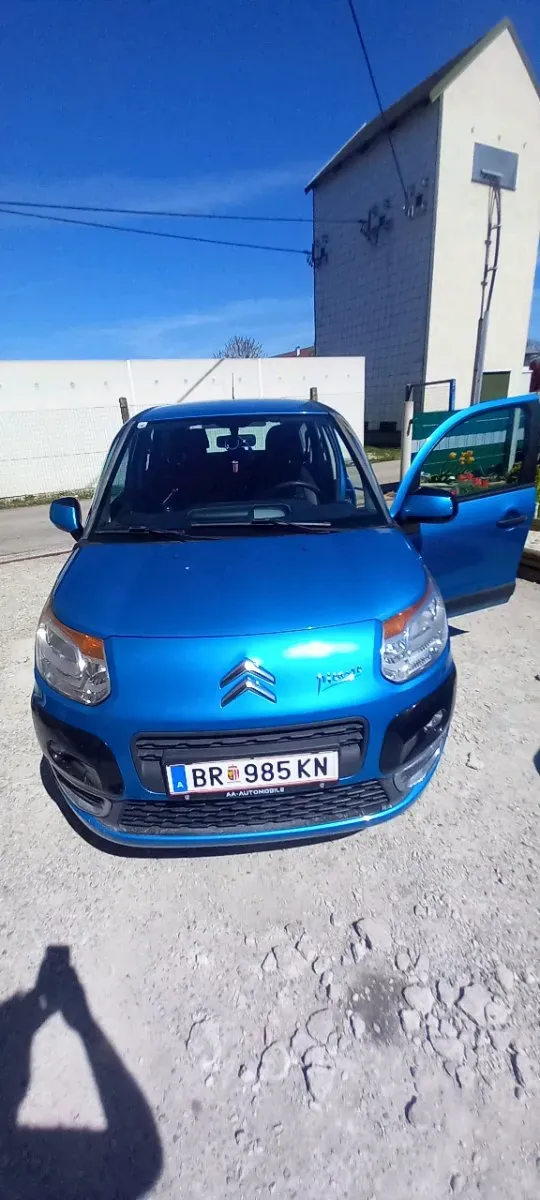 Citroen C3 Picasso 2010 photo 2