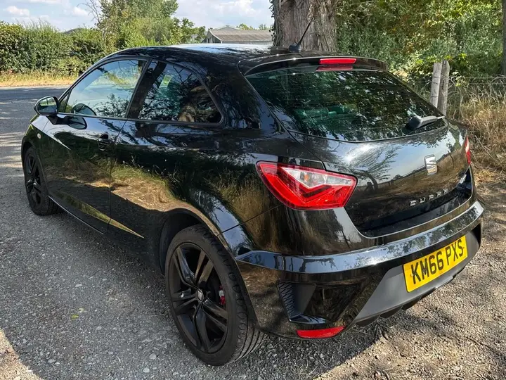 Seat Ibiza 2016 photo 4