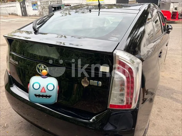 Toyota Prius 2012 photo 2
