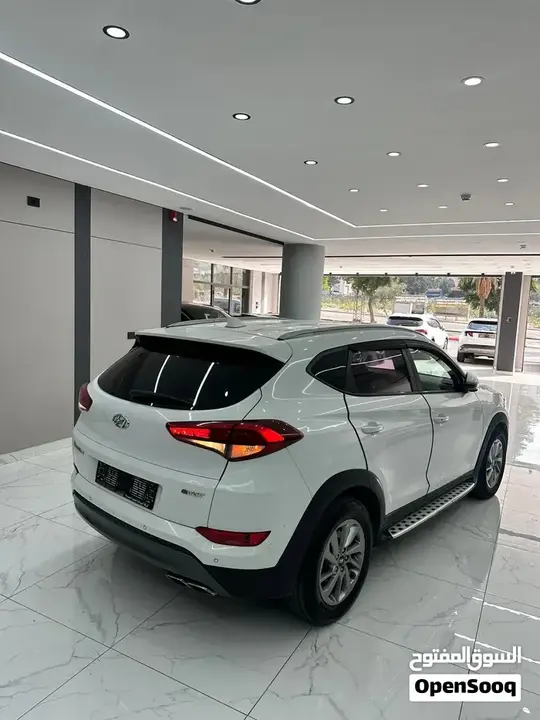 Hyundai Tucson 2017 photo 2