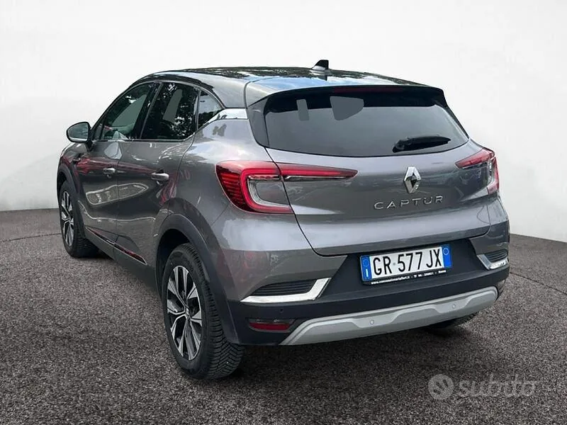 Renault Captur 2023 photo 4