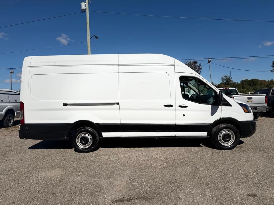Ford Transit 2019 photo 2