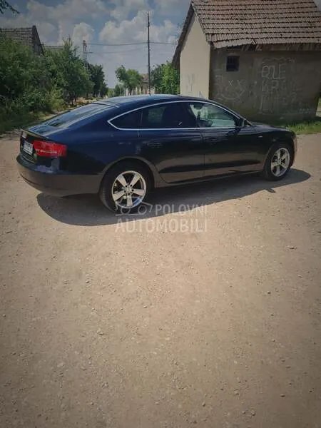 Audi A5 2010 photo 5