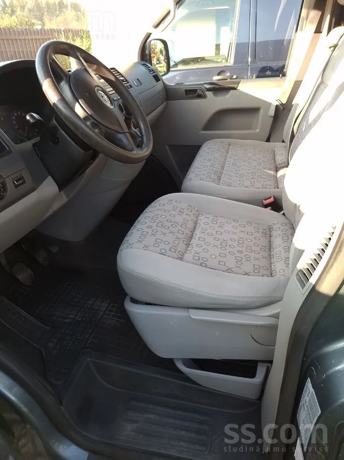 Volkswagen Transporter 2009 photo 4