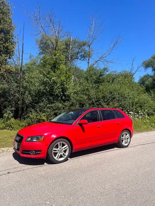 Audi A3 2012 photo 2