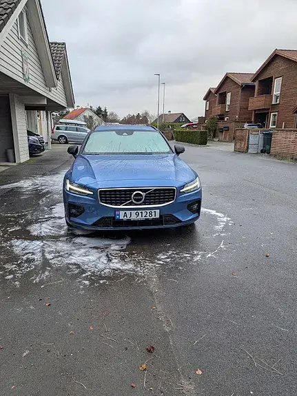 Volvo V60 2020 photo 2